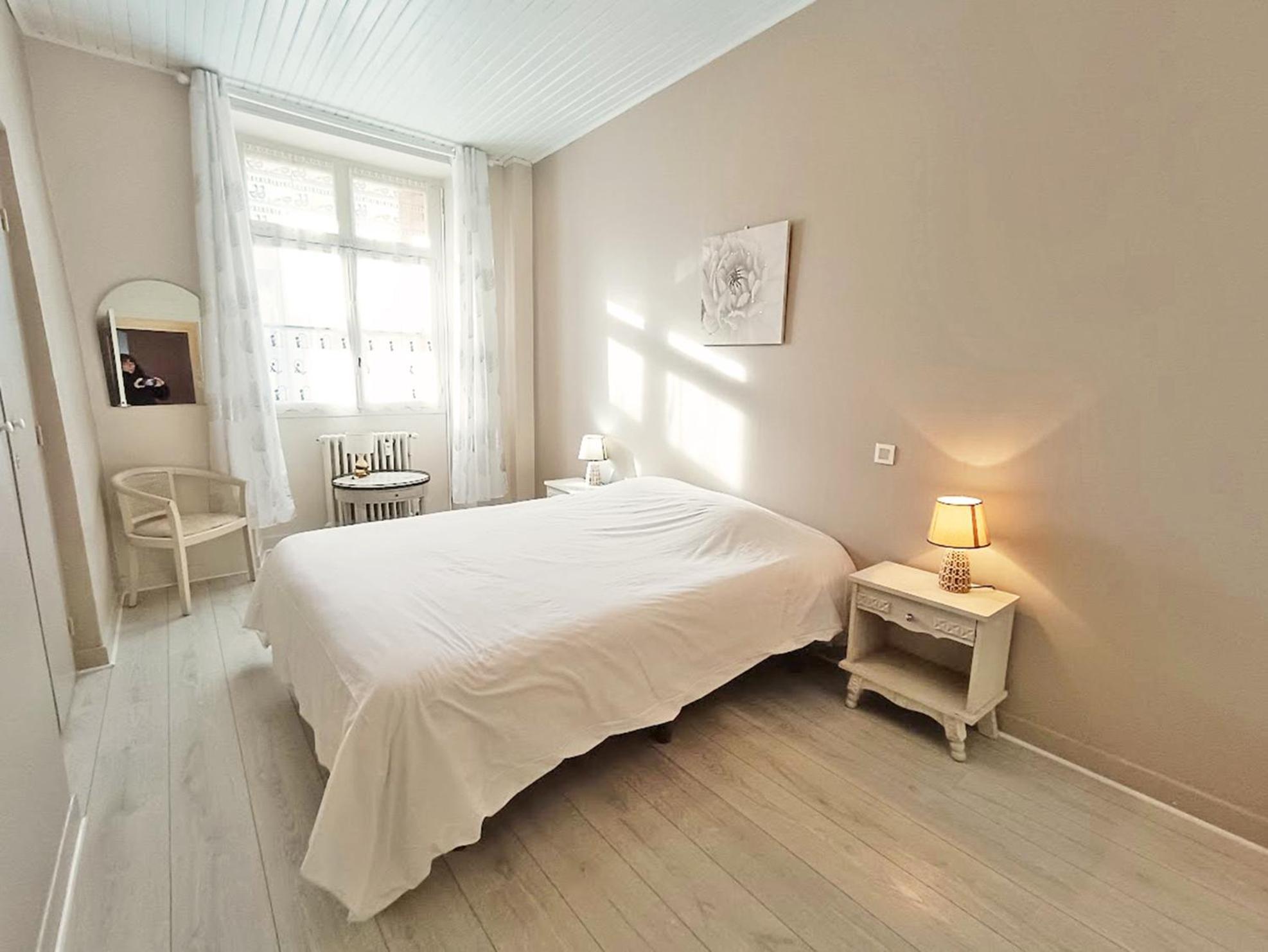 Le Petit Paradis, T3, Wifi, Parking, Veranda Bagneres-de-Luchon Экстерьер фото