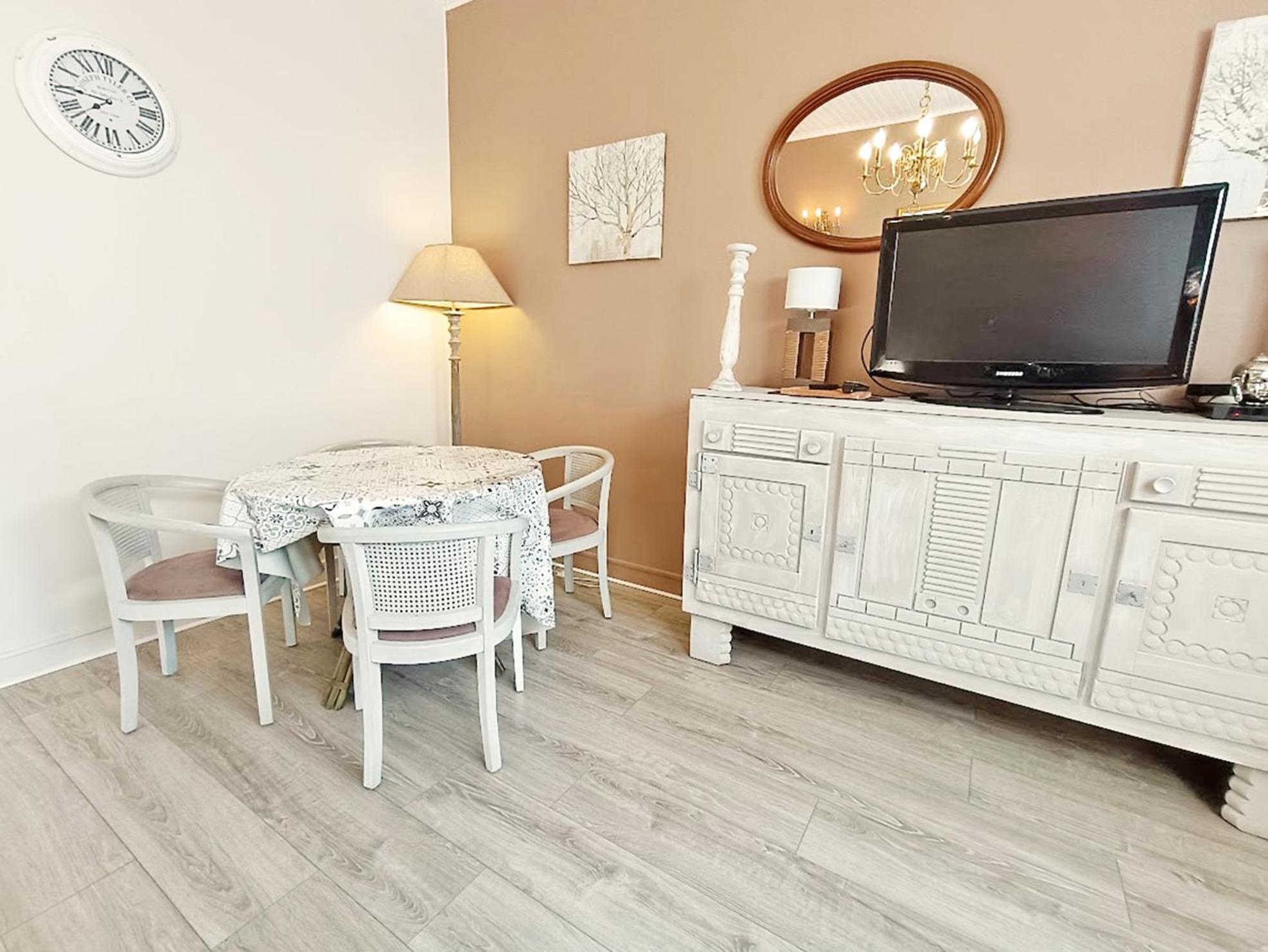 Le Petit Paradis, T3, Wifi, Parking, Veranda Bagneres-de-Luchon Экстерьер фото
